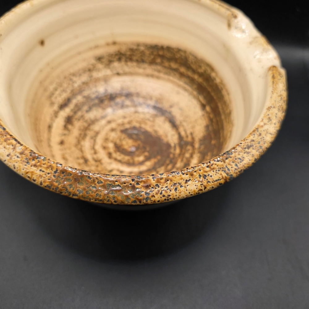 Vintage Studio Pottery‎ Signed Mixing Bowl Spout Cream Brown Ceramic 1974 8.5in - Picture 5 of 11